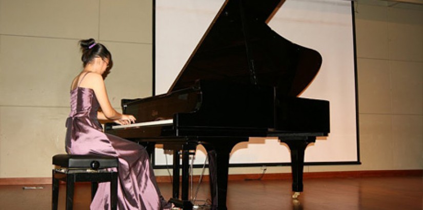 Students show off their awards during the ANCZA Music Festival 2011, hosted by UCSI University.