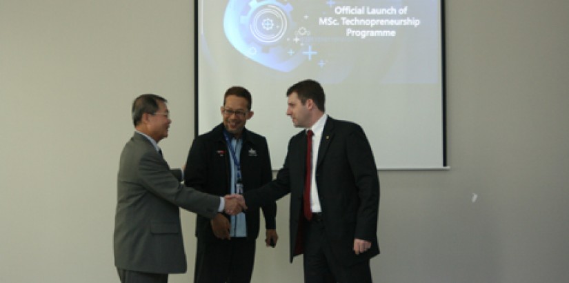  STRONG TIE-UP: IT Asia head and Hilti Asia IT Services Sdn. Bhd. managing director Dr Christoph Baeck (right) congratulating UCSI deputy vice-chancellor (Academic Affairs & Research) Prof. Emeritus Dr. Lim Koon Ong (left) on the launch of the University’