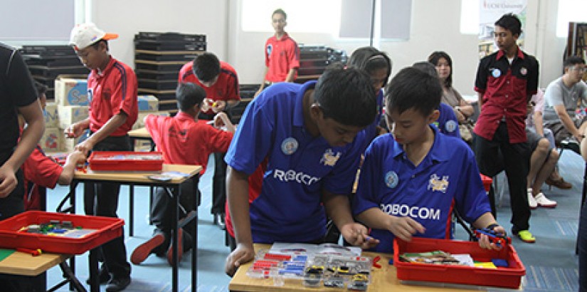  YOUNG ENGINEERS: Contestants of UCSI’s LEGO LIKE Competition assembling their LEGO structures in 20 minutes.