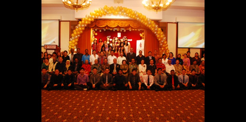 Attendees of the Celebration Dinner